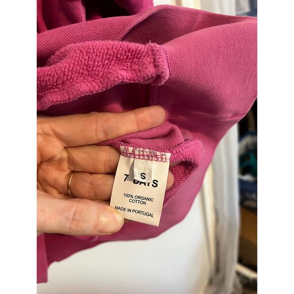7 Days Active Oversized Pullover Sweatshirt Fuschia Pink Size Small - Picture 7 of 8